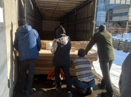 Погрузили мебель